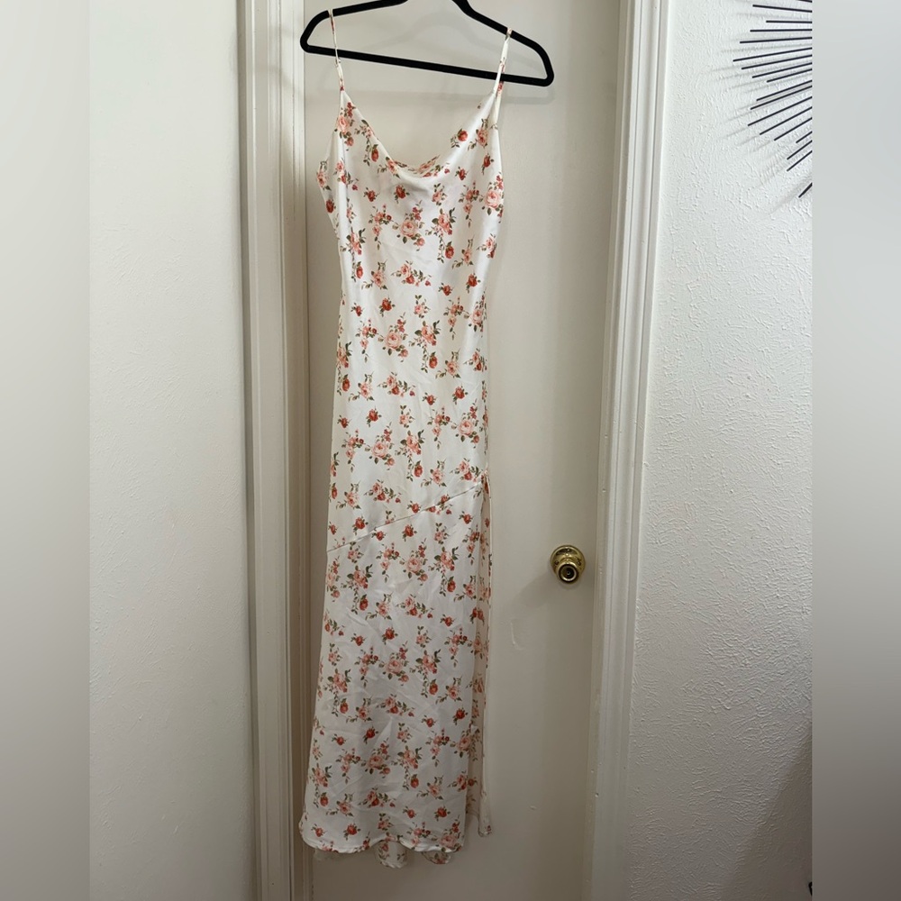 Forever 21 Floral Spaghetti Strap Maxi Dress
